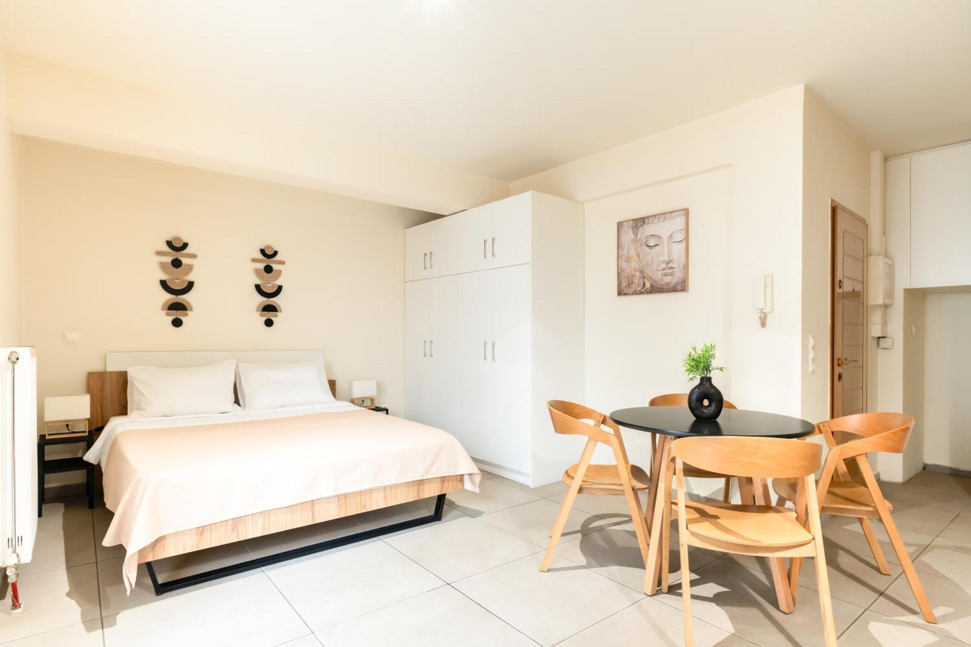 Elysee 1 * Athens